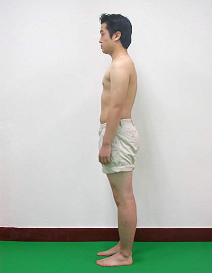 바로 선 자세 측면 평가