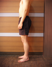 바로 선 자세에서 측면 평가