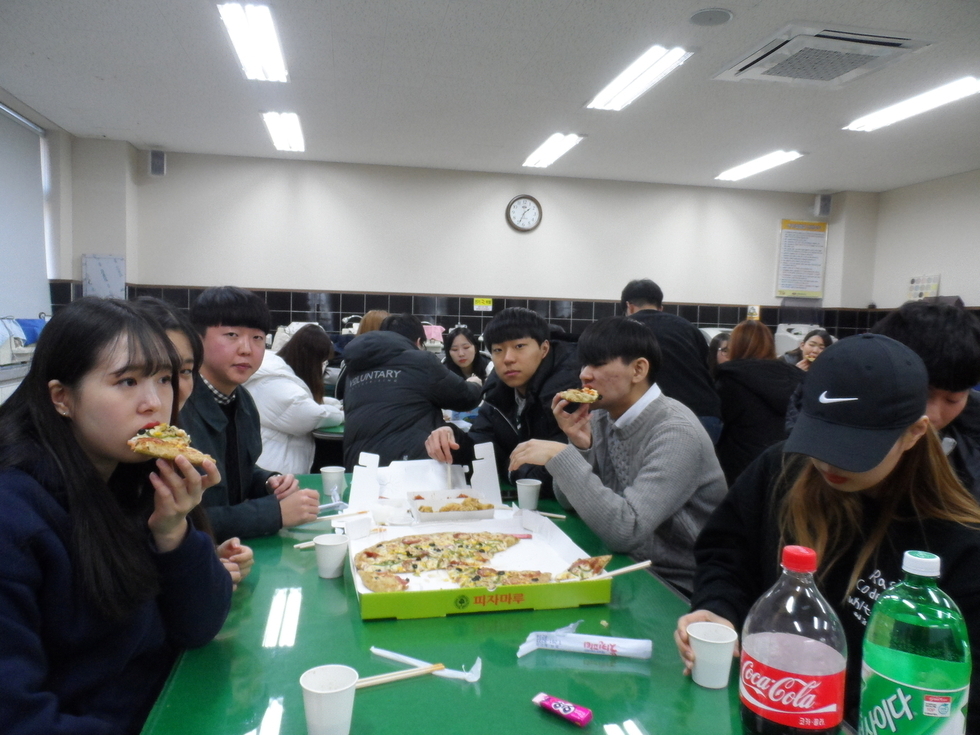 2017-2학기종강파티3.JPG