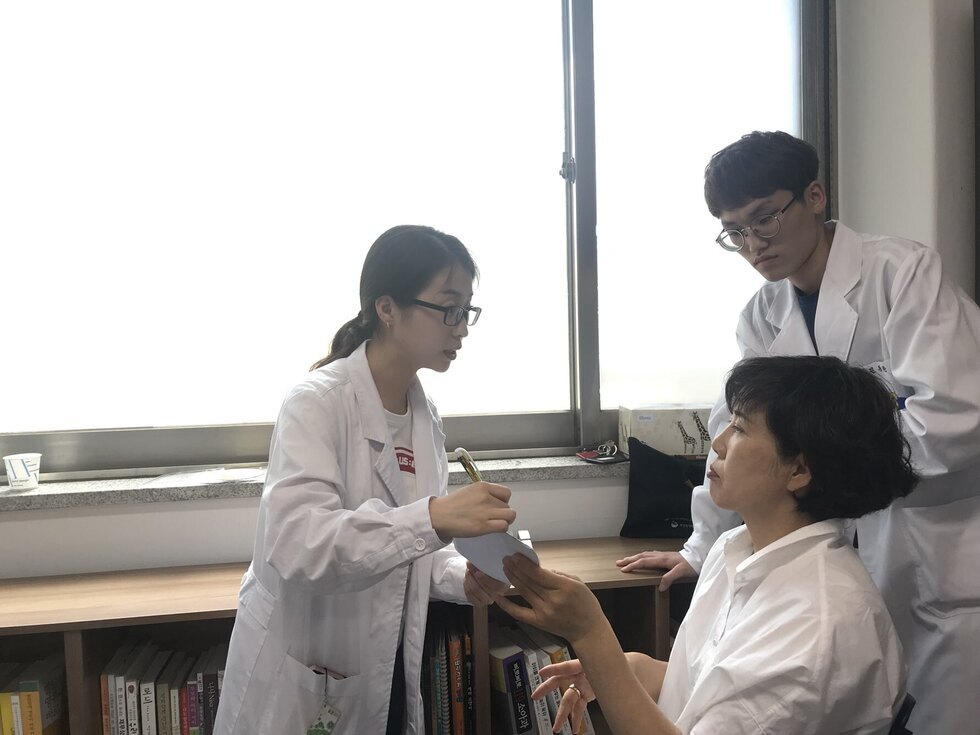 우이안검사설명중~(20180621).jpg